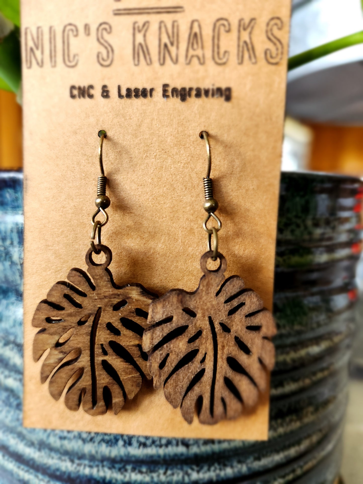 Wooden Tropical Plant Dangles